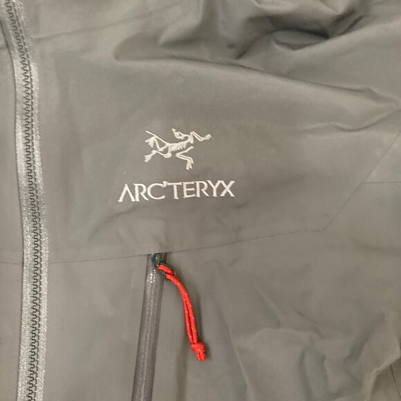 Arc teryx Alpha LT Gore-Tex Pro Jacket - Picture 2 of 11